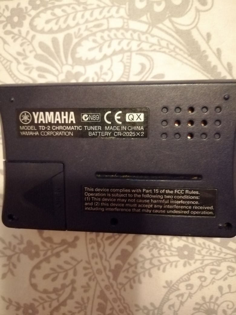 YAMAHA TD-2 Chromatic Guitar Tuner