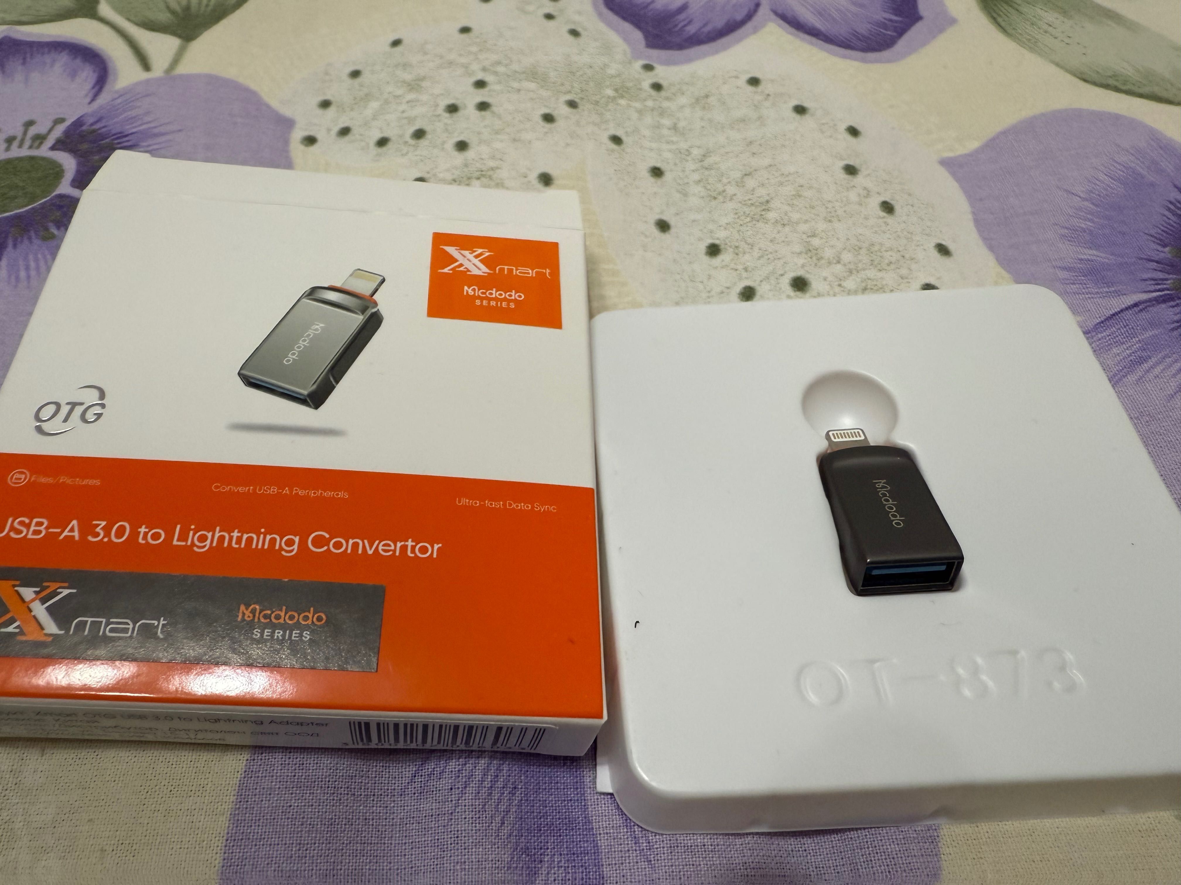 Адаптер Lighting to USB