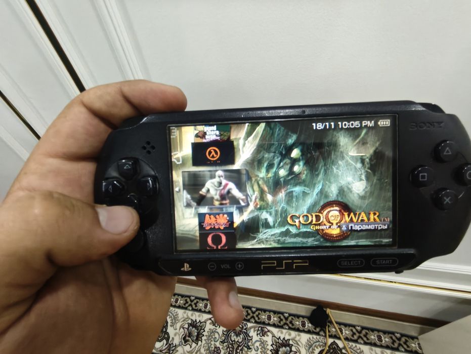 Sony PSP street e1008 (32gb flash с играми)