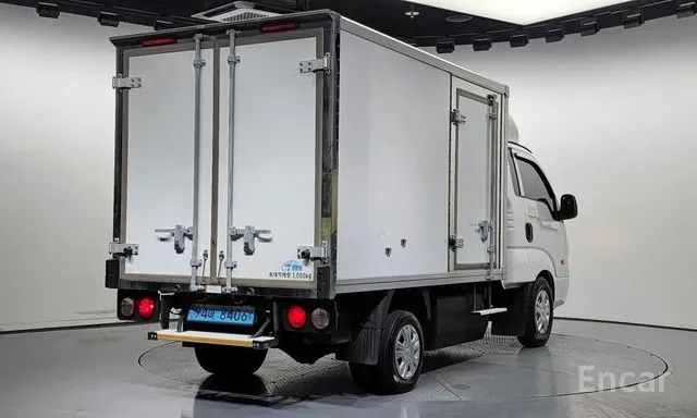 Kia Bongo Elektromobil Xaladilnik Koreadan zakazga obkeberamiz
