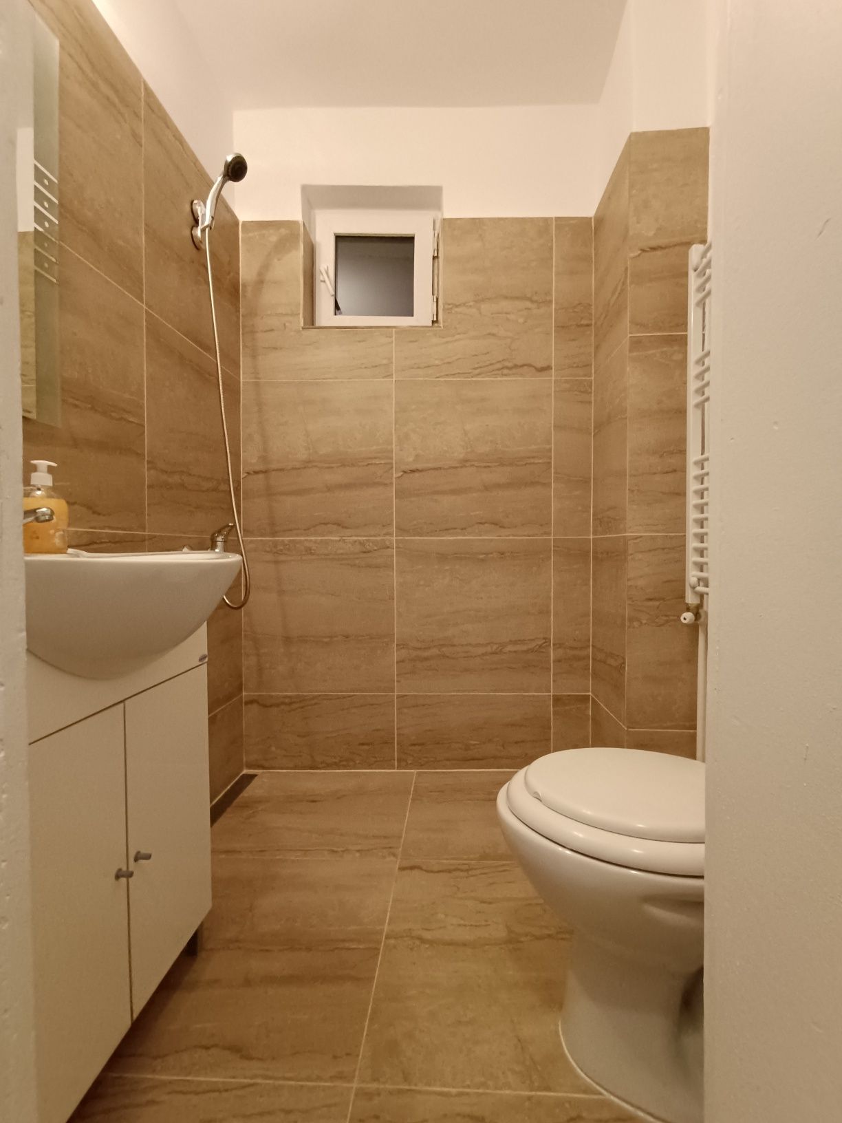 Vând/ Închiriez. Apartament 2 camere mobilat și utilat