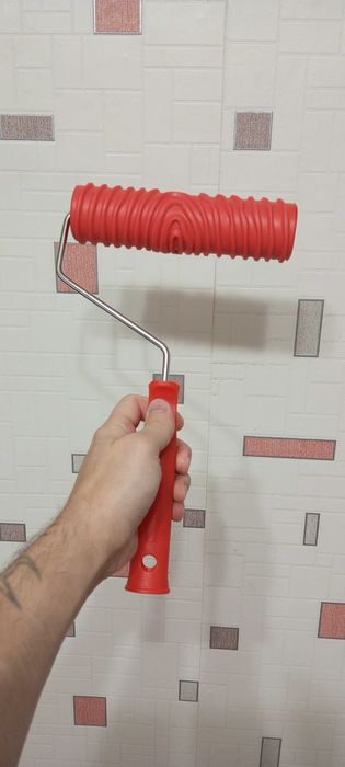 Продам новый валик для стен