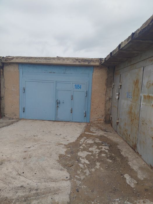 Зарафшон шахрида стовазда жойлашган кадастр хужатлари бор