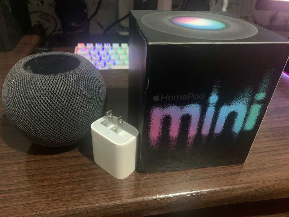 Умная колонка Apple Home Pod mini