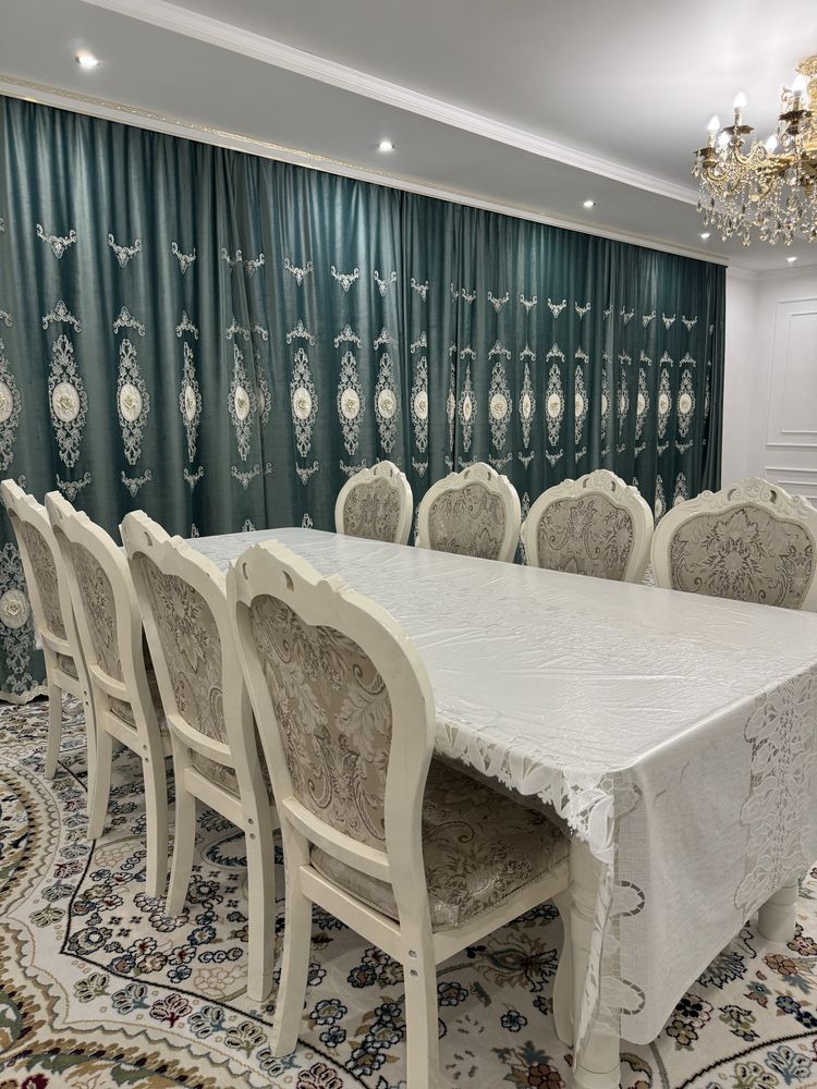 Продам стол со стульями