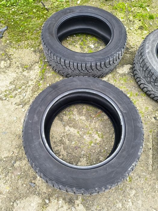 Гуми 4бр. 205 60 16