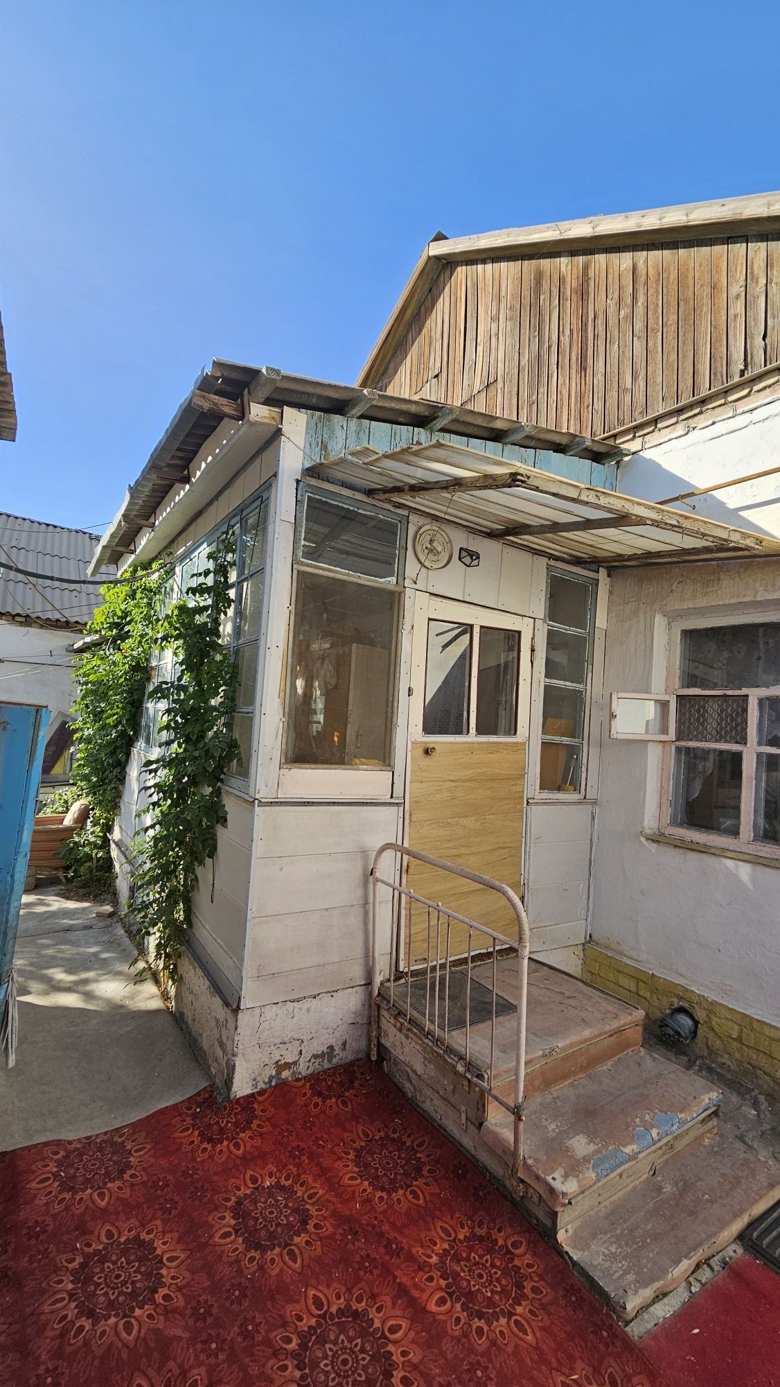 Срочно!Продам дом+времянка
