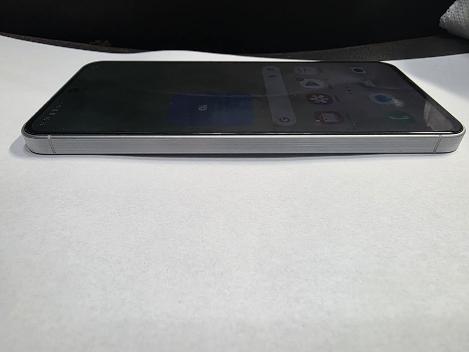 Samsung Galaxy A56 5G White 128GB 8GB-RAM Liber de retea Stare BUNA