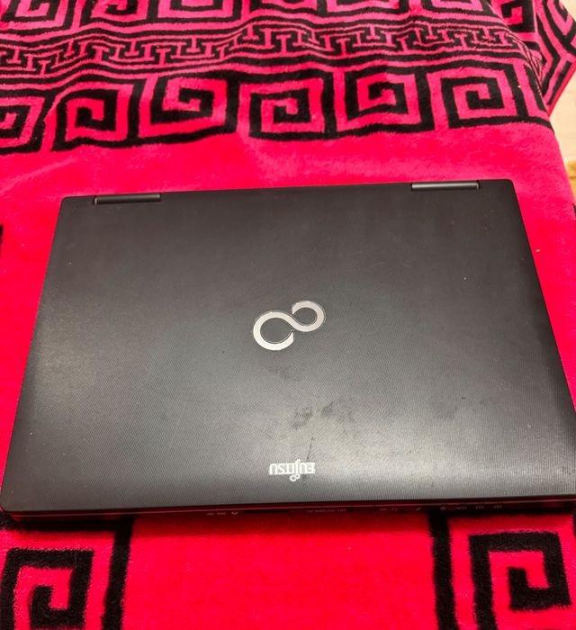 Vând laptop semi performant (Sau schimb)