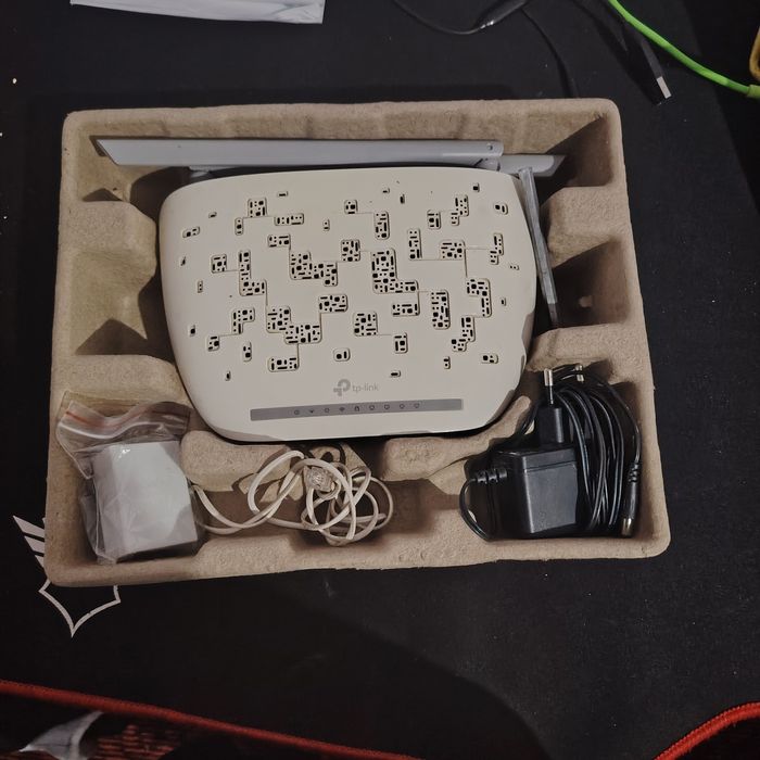 Продаю роутер adsl2+