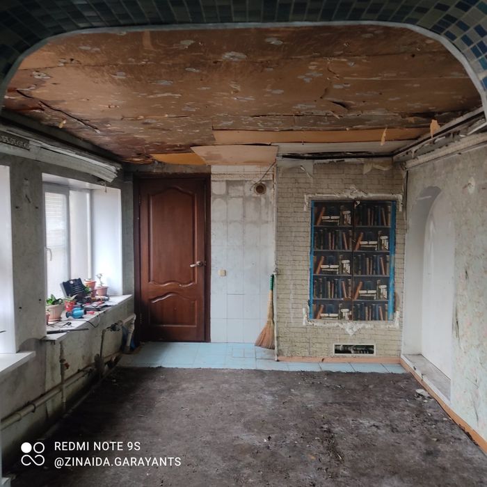 Продам два дома в одном дворе