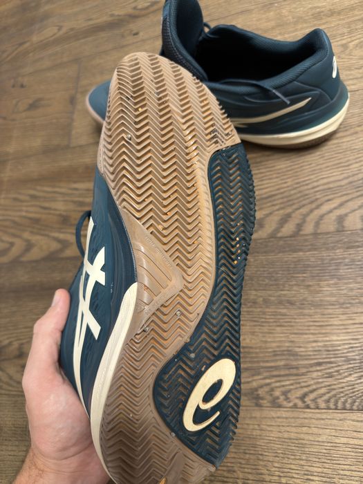 Нови тенис маратонки Asics