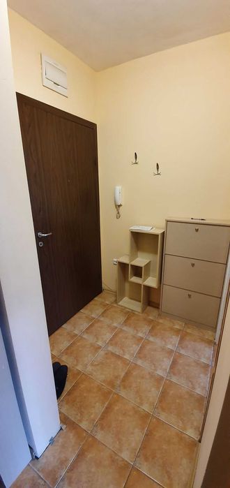 Двустаен апартамент топ локация под наем