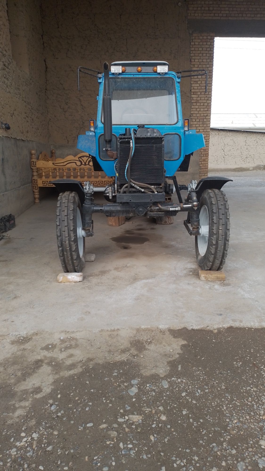 Traktor Belarus 80 Holati yaxshi yili 1996