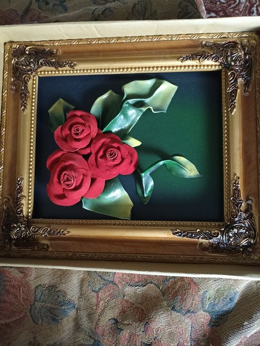 Продам картину ручной работы,в красивой рамке,новая в упаковке