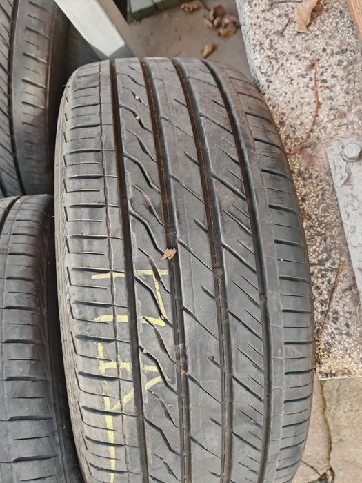 Гуми 245/45 R 20