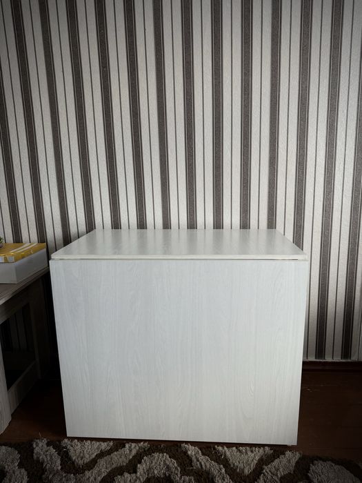 Срочно продам стол