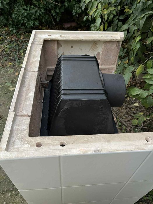 Кахлена / керамична чугунена камина