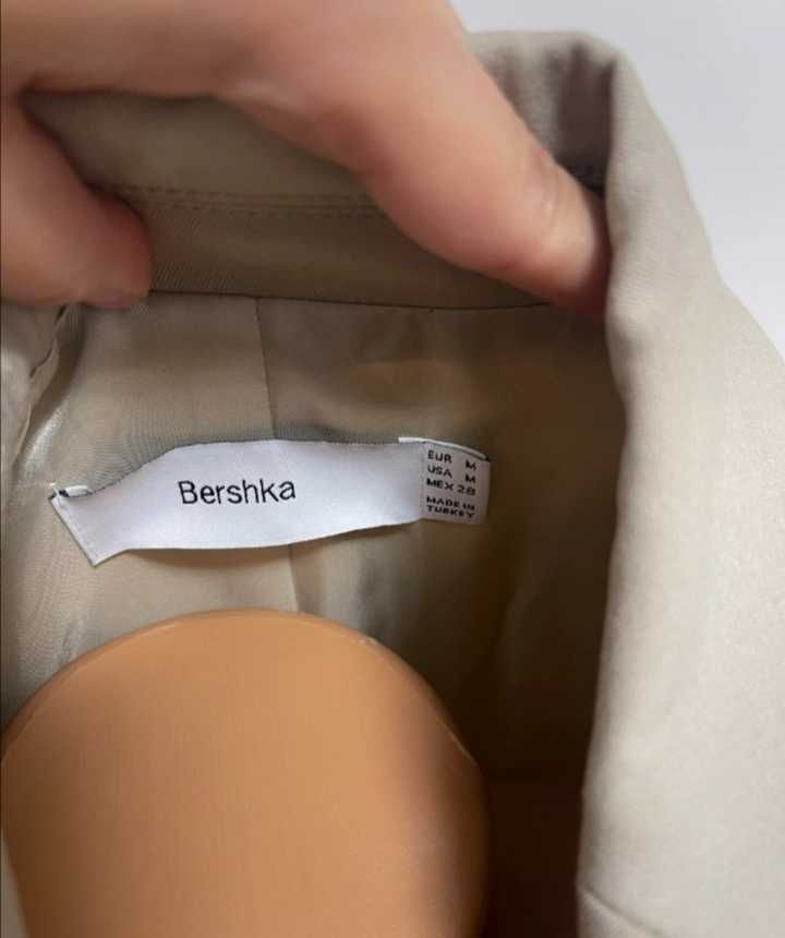 Sacou Bershka, bej, mărime M