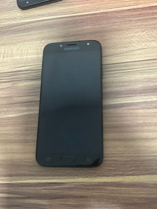 Vând samsung galaxy J7