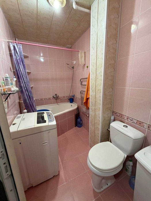 Продаётся 2х комн квартира на 1 этаже Ор-р 6 микрорайон Узбегим