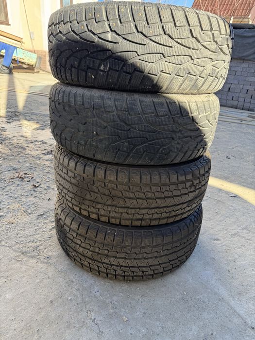 Шины зимние 265/65/17