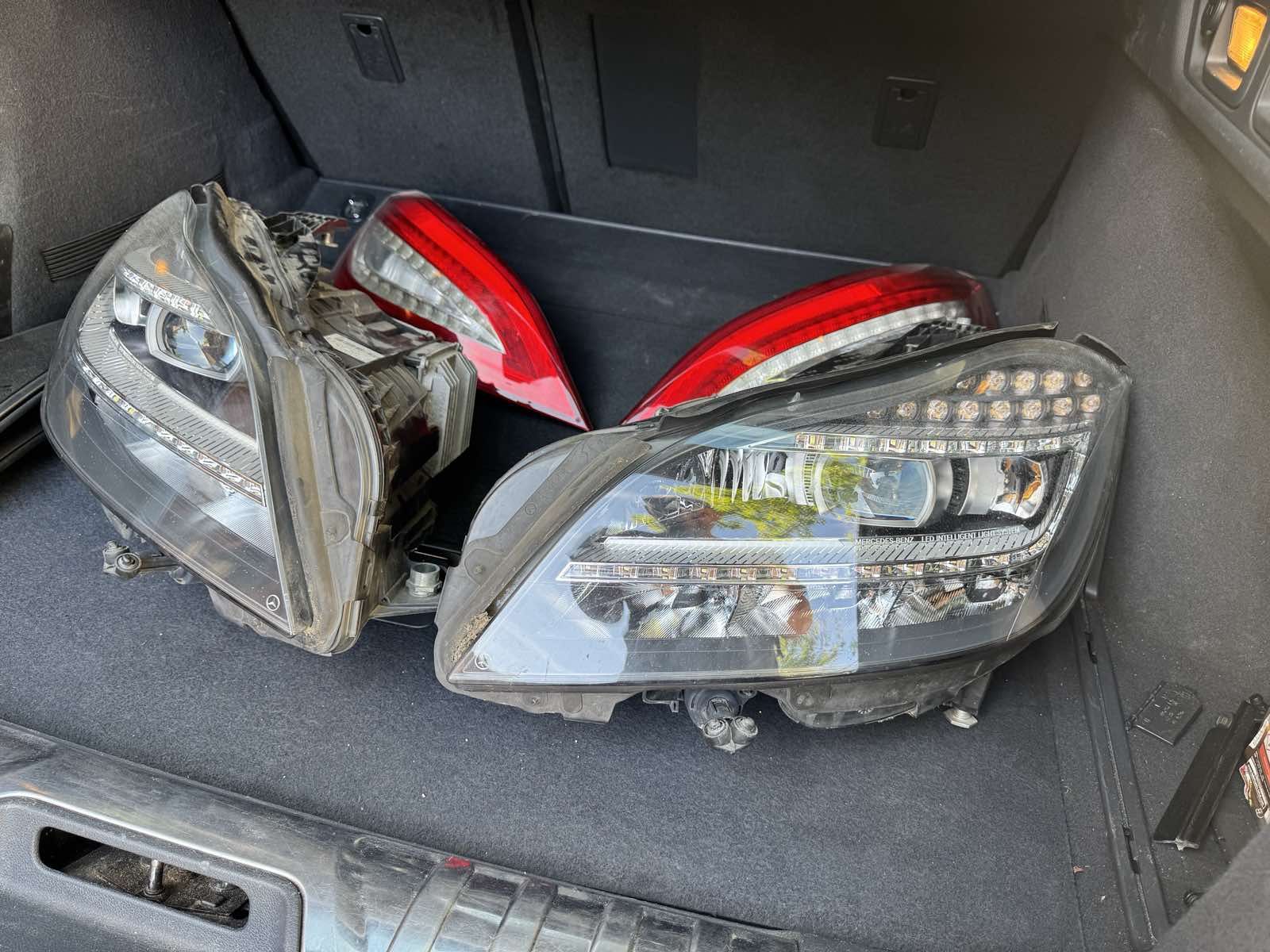 Европейски Фарове LED и стопове Mercedes CLS w218