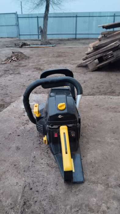 Продам бензопилу