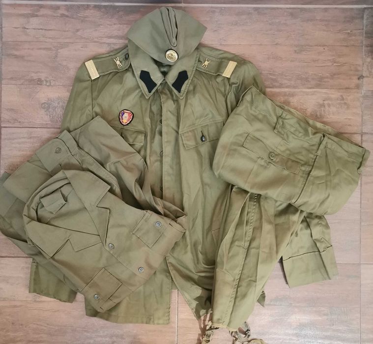 Sergent Uniforma militara + camasa perioada comunista