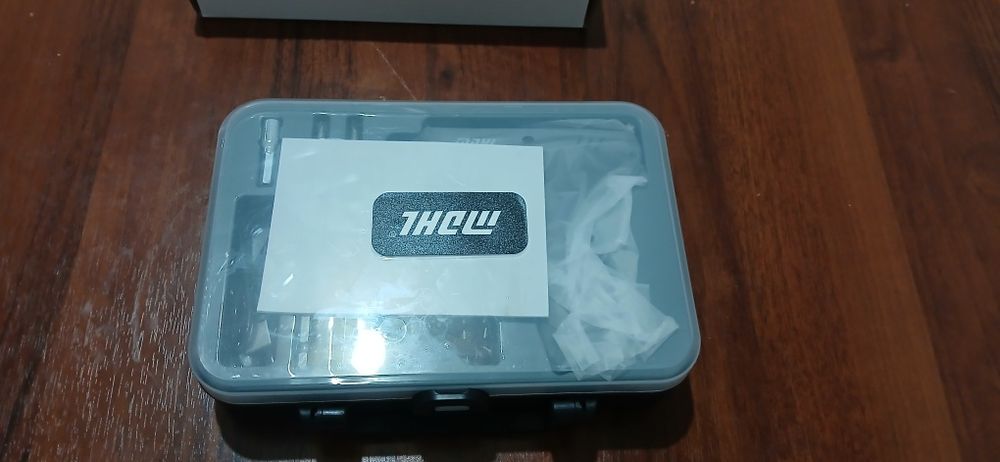 Срочно шуруповёрт сотилади