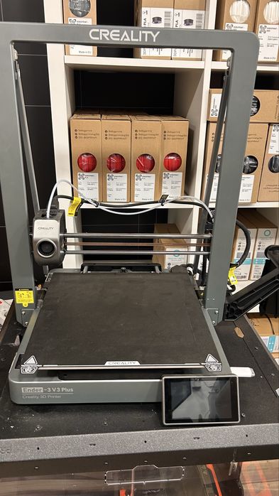 3д принтер Ender 3 V3 plus с размери 300/300/330