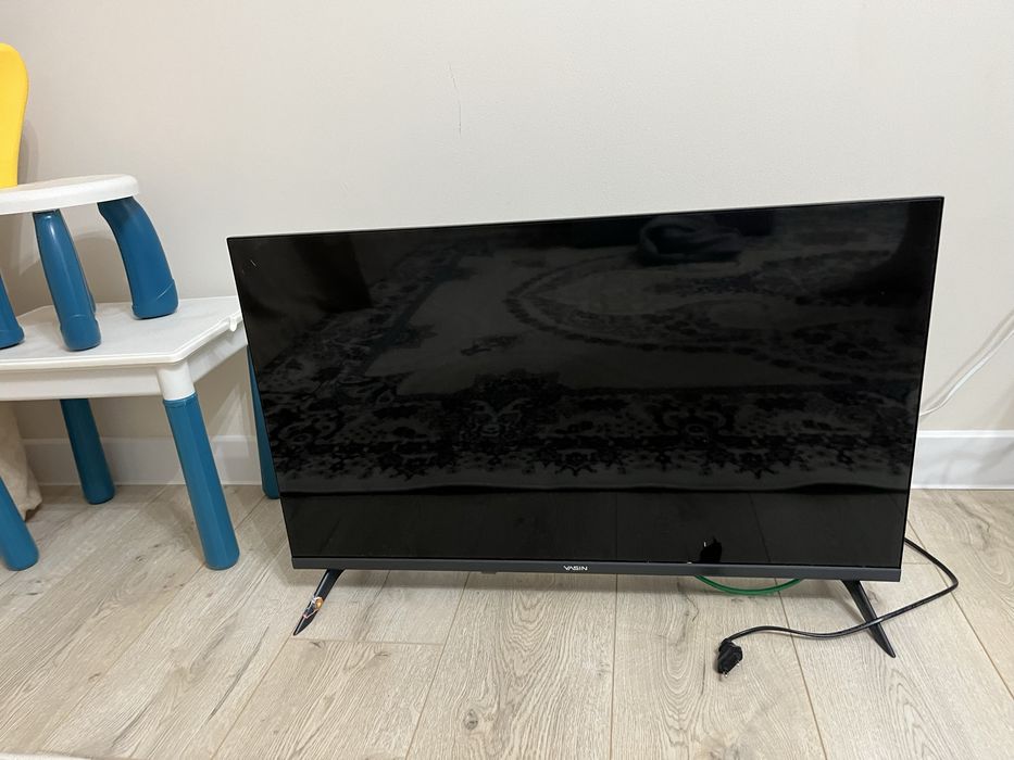 Телевизор 32 Yasin