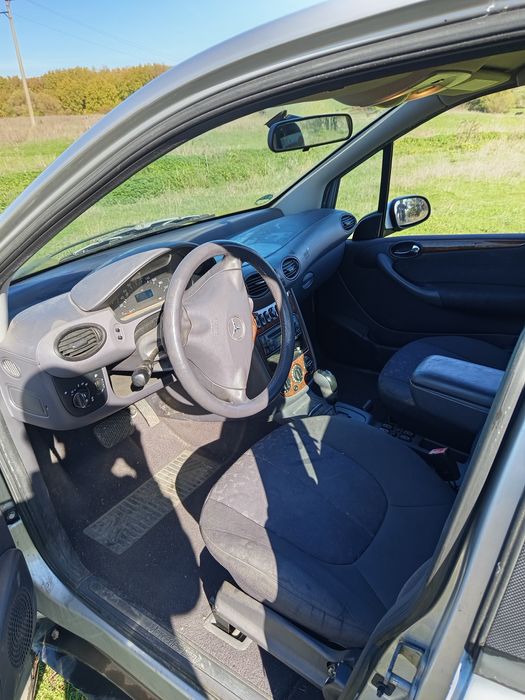 Продавам Мерцедес