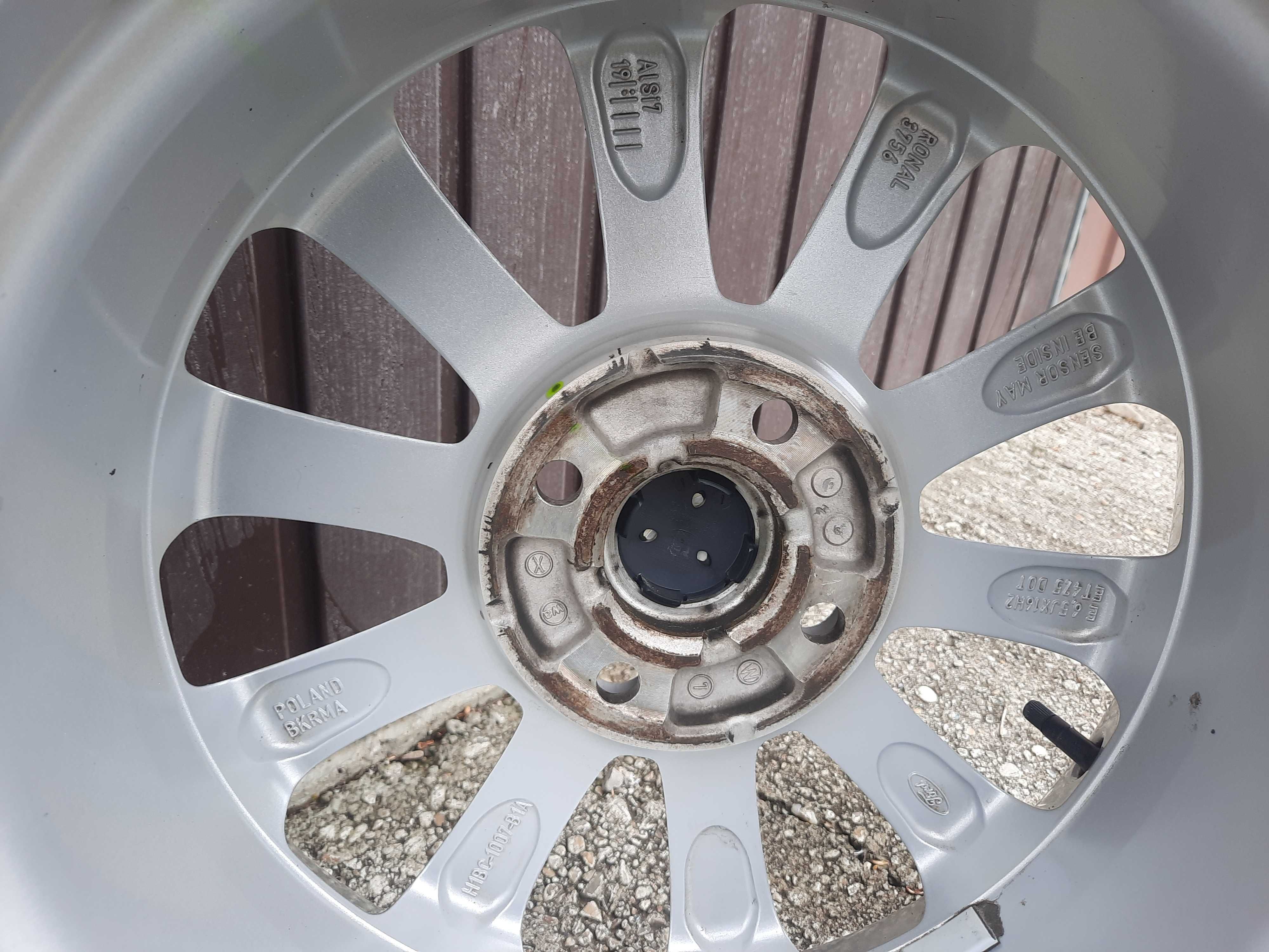Jante Ford Fiesta/EcoSport/Fusion/B-Max + Anvelope Michelin Primacy 4