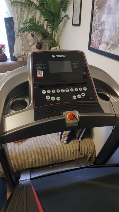 Ел.пътека, в гаранция още 1 година.