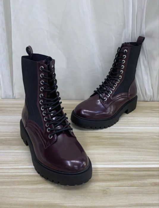 Продам женскую обувь великан 45 размер