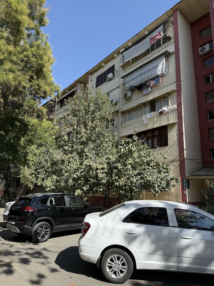 Продаю свою квартиру 4/5/5,лучшая локация