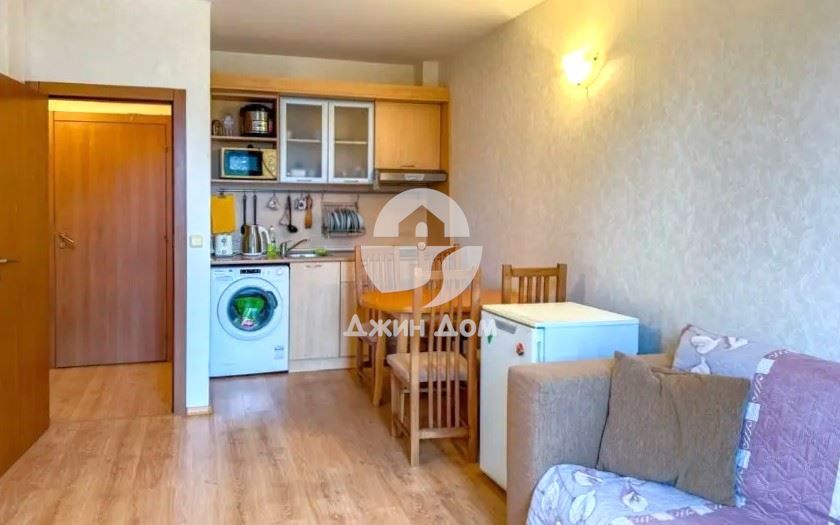 Продава се Двустаен апартамент в с. Равда, Област Бургас - 50 кв.м за 1120 €/кв.м - Снимка #2