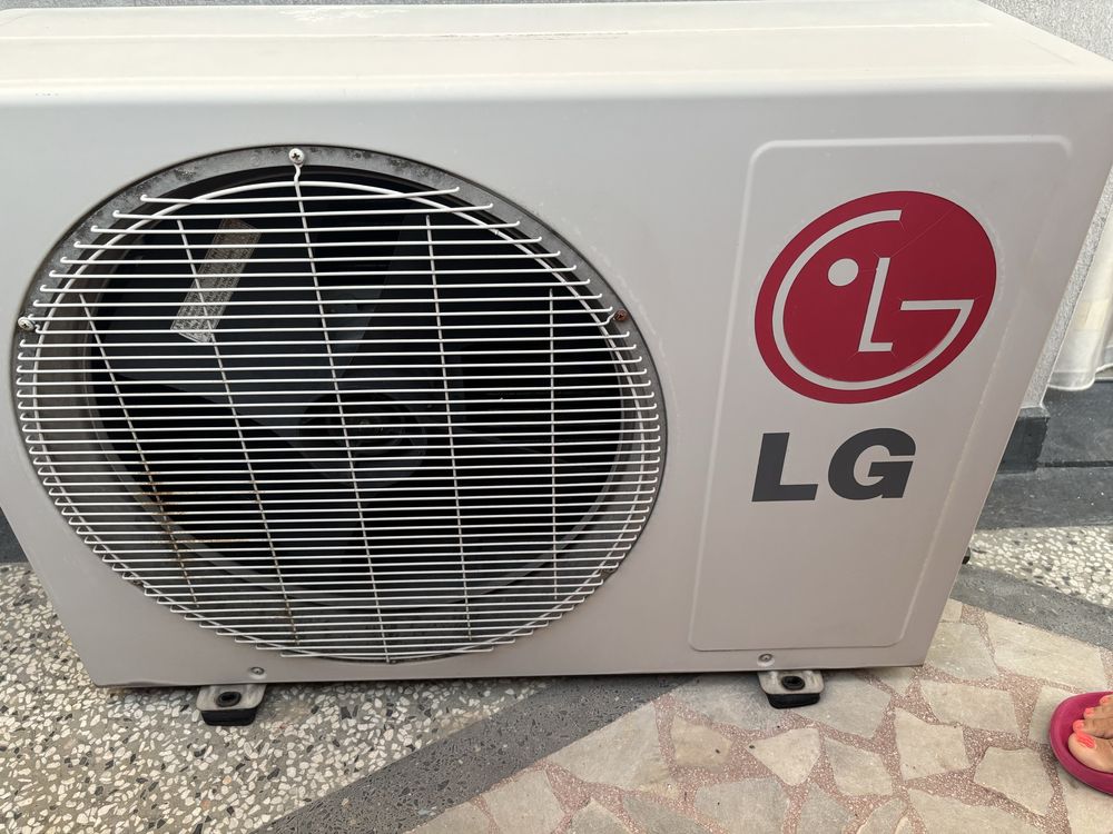 Климатик LG LS-Q096ABL