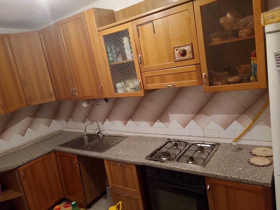 Продам кухонную гарнитуру