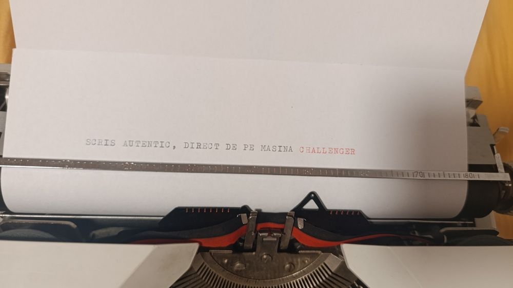 Masina de scris challanger