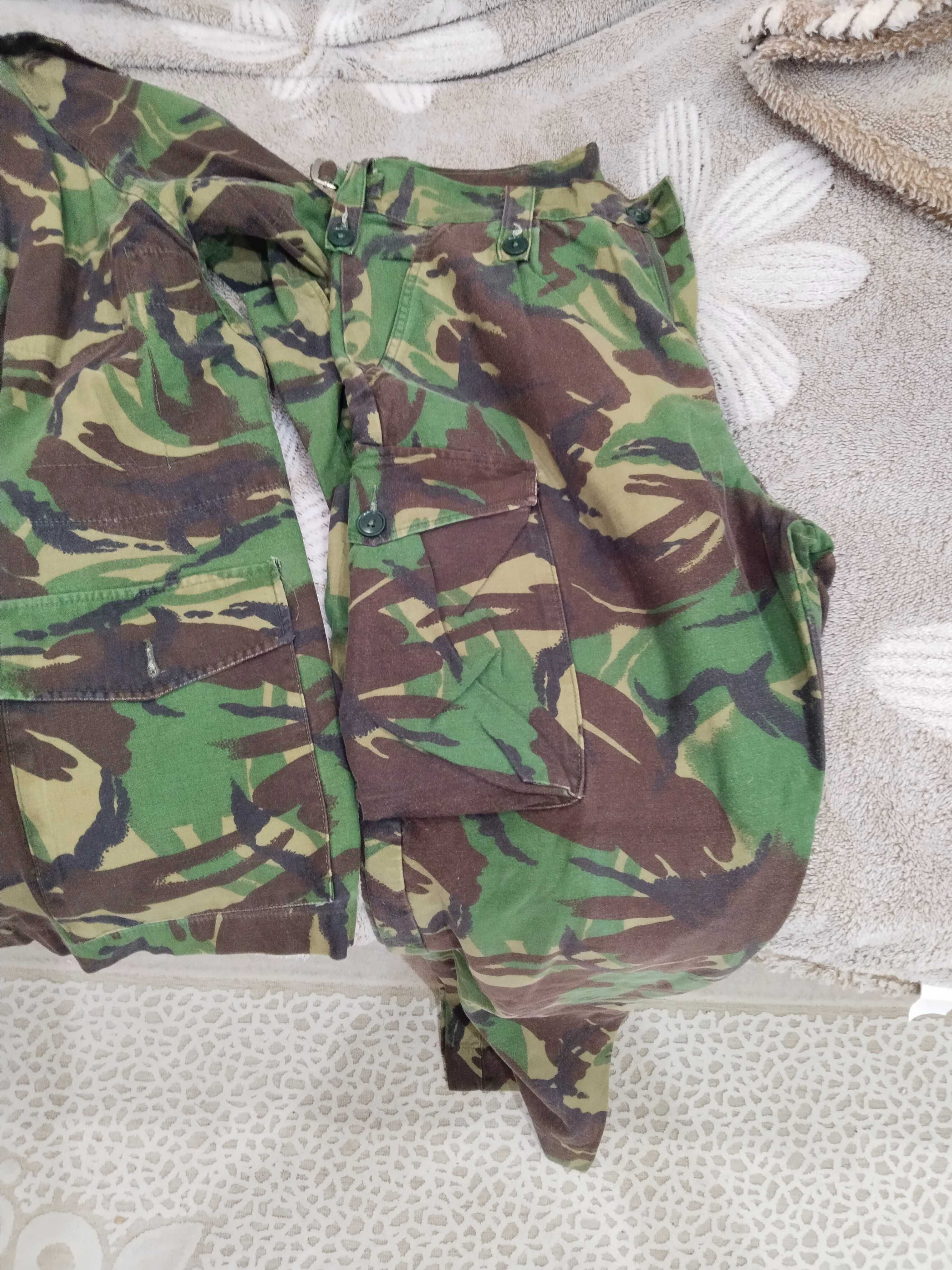 Продам военную камуфляжную форму.