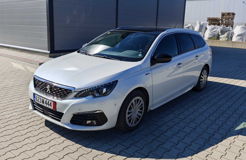 Peugeot 308 SW, 2018г. бензин 1.2, 130 к.с. GT-line, внос от Швейцария