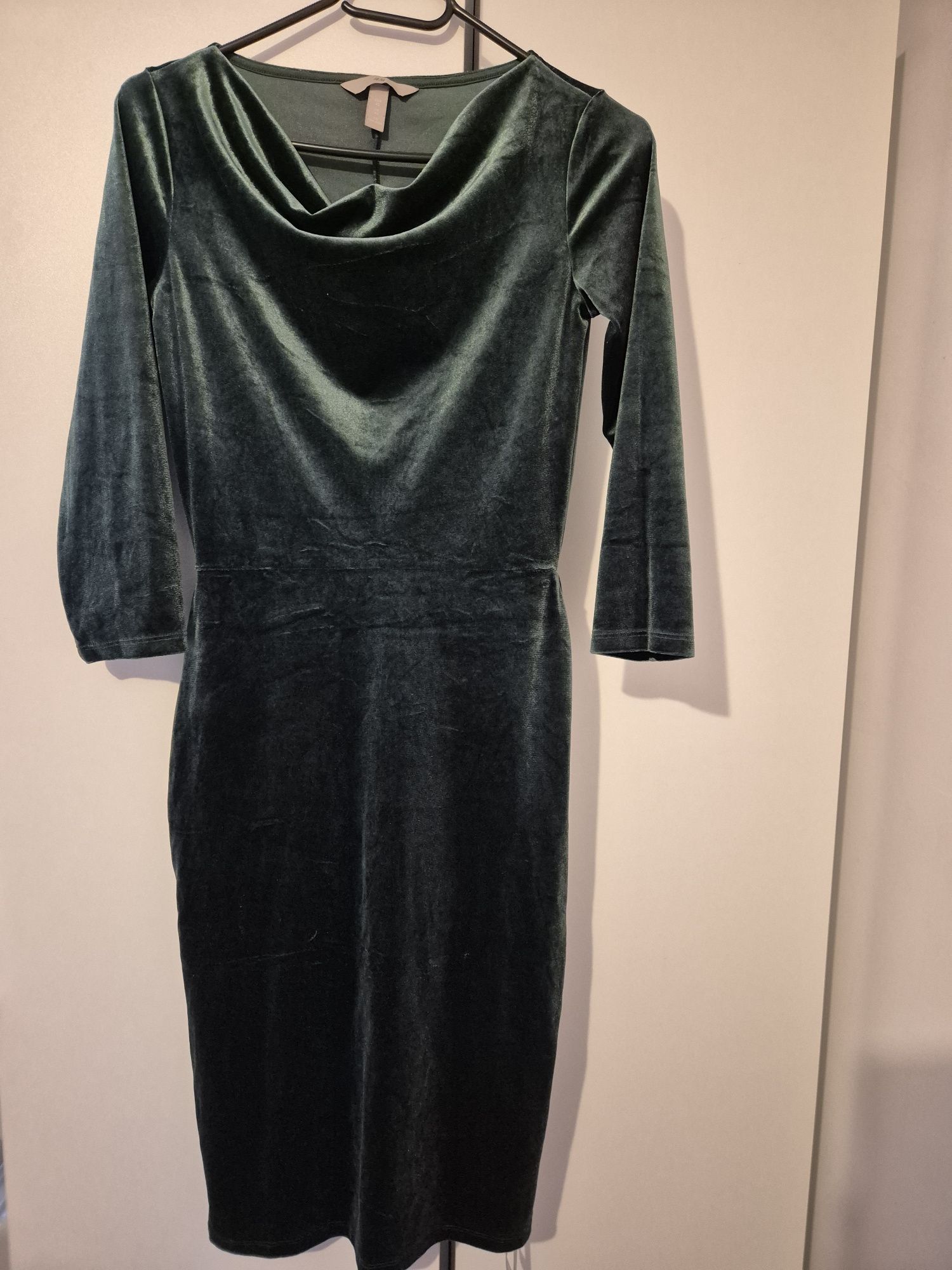 Rochie midi verde  H&M - masura XS