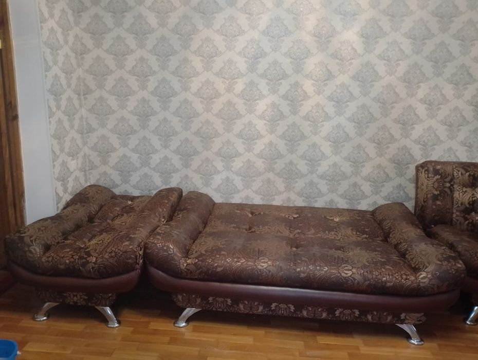 Продам диван и креслы