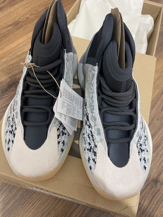 Adidasi Yezzy turcoaz marin