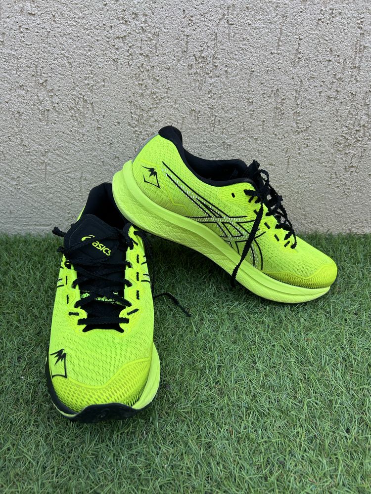 Pantofi alergare Trail Asics Fujispeed 3, Marimea 40,5 - 25,5 cm