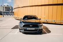 Кола под наем за абитурентски бал/събитие Ford Mustang Кабрио