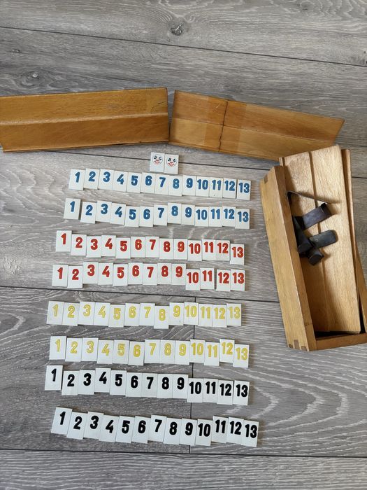 Remi/Remy/Rummy dimensiune mica, vechi