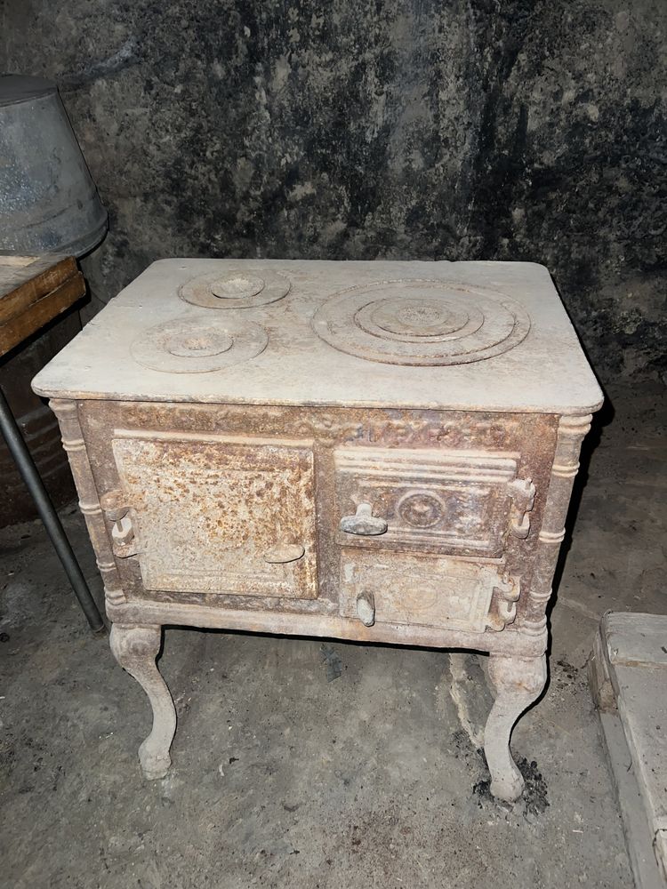 Chugunni pechka sotiladi